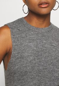JDY Strickpullover - mottled dark grey