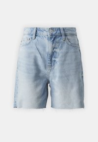 Lyseblå denimshorts med en avslappet passform, med en frayed kant, fem lommer og knappelukking. Myk, noe falmet tekstur.