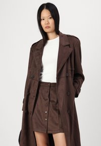 ONLY ONLINA SUEDE BUTTON SKIRT - Miniszoknya - chocolate brown