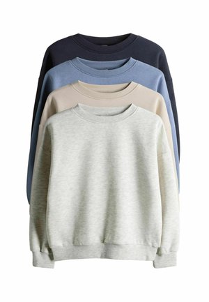 Quattro felpe girocollo impilate da davanti a dietro in grigio chiaro, beige, blu polvere e blu navy scuro, esposte su sfondo bianco.