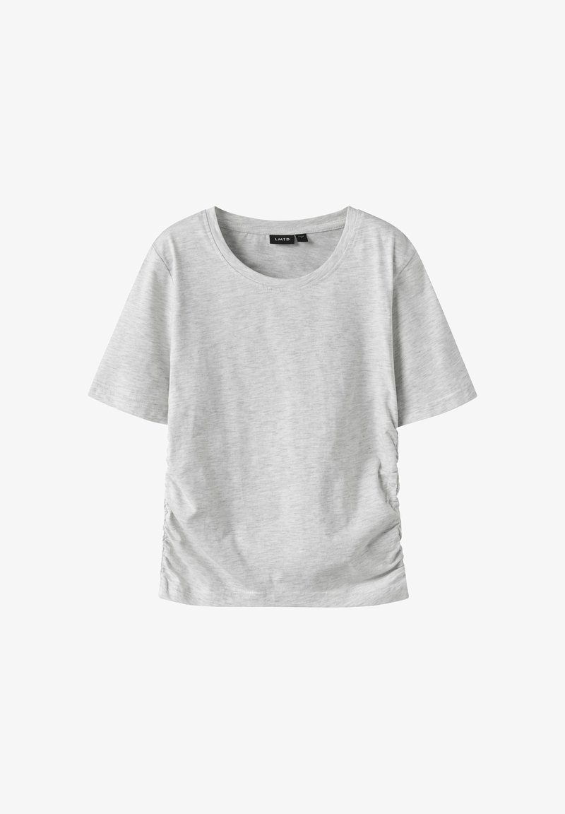 T-shirt gris clair à manches courtes avec col rond et côtés froncés, présenté sur un fond blanc.
