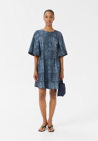 Gestuz Dnevna obleka - dark denim structure