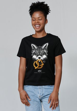 watapparel FUCHS - T-shirt imprimé - black