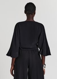 Calliope Camicetta - ultrablack