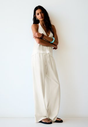 Bershka Pantalon classique - white