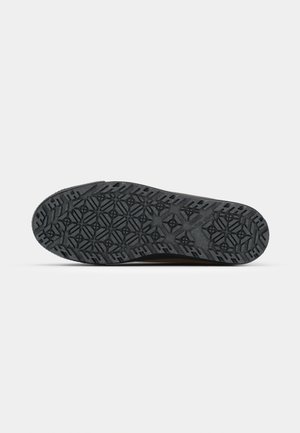 Converse Chuck Taylor All Star City Trek Waterproof Leather High Top 'Grounded' — foto 7