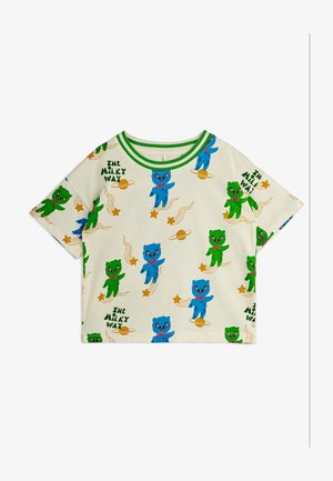 Kinder-Cremet-Shirt mit grün gestreiftem Kragen, versehen mit wiederholenden blauen und grünen Bärenmotiven, Sternen, Planeten und dem Text "Die Milchstraße".