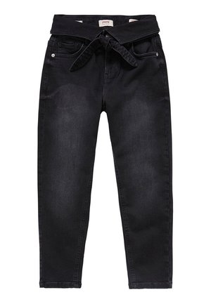 Schwarze Jeans mit hoher Taille, Fronttaschen und einem Stoffgürtel, der in der Taille zu einer Schleife gebunden ist, gerader Schnitt.