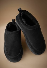 Next REGULAR FIT SIGNATURE - Šlepetės - black