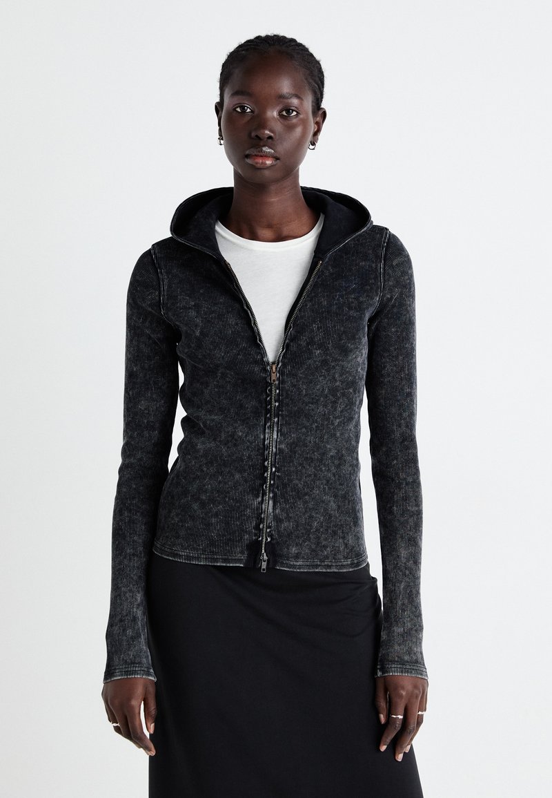 Weekday DYED FITTED ZIP HOODIE - Gilet - black