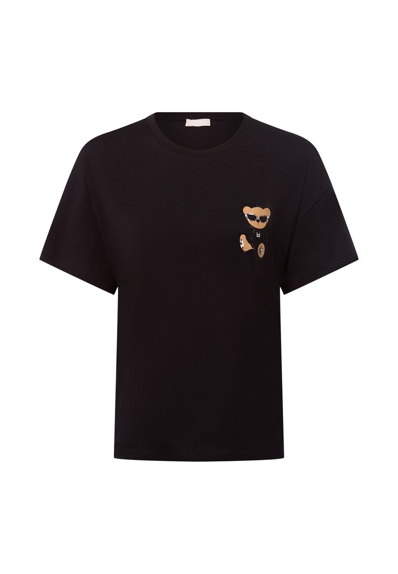 T-shirt noire à manches courtes avec un petit ours en peluche brun portant des lunettes de soleil imprimé sur la zone de gauche de la poitrine.