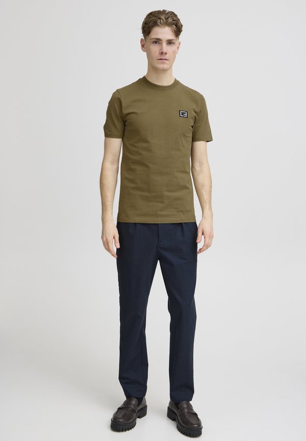 CFTHOR - Basic T-shirt - gothic olive4