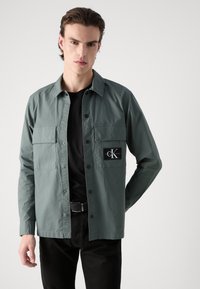 Calvin Klein Jeans CARGO OVERSHIRT - Skjorter - endless grey