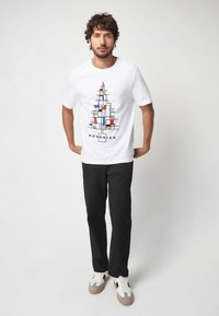Next LICENCE CHRISTMAS - REGULAR FIT - T-shirts print - white mondrian