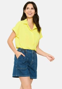 LolaLiza SHORT-SLEEVED - Užsagstoma palaidinė - yellow sun