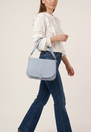 VENEZIA, CROSS BODY BAG - Handtasche - light blue