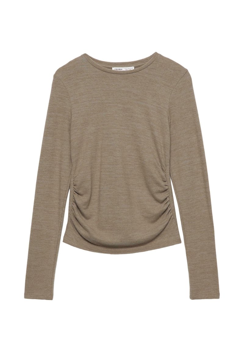 Langærmet, neutral beige top med rund udskæring og sidde-rynke detaljer. Lavet af blødt, struktureret stof.