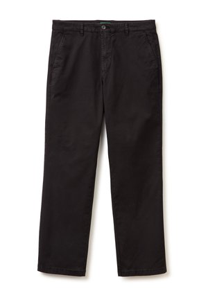 Zwarte broek met rechte pijpen, met vooraan knoop- en ritssluiting en zijzakken, plat gelegd op een witte achtergrond.