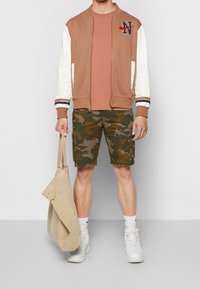 Nike Sportswear Tröja med dragkedja - brown