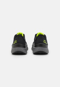 New Balance FRESH FOAM X KAIHA ROAD - Zapatillas running asfalto - black