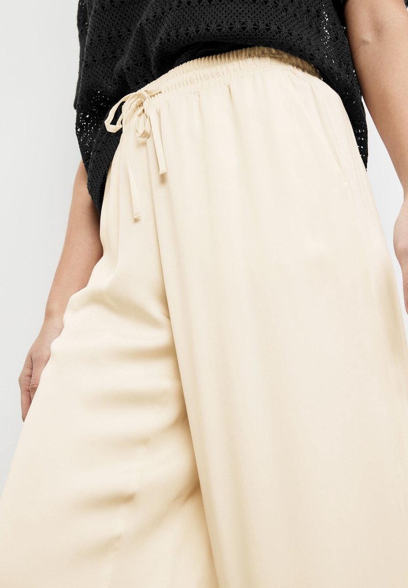Pantalon Crème Cache Cache - Taille 34, Coupe Skinny - Neuf Avec étiquettes