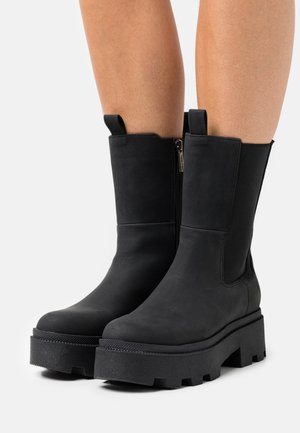 Refresh Plateaulaarzen - black