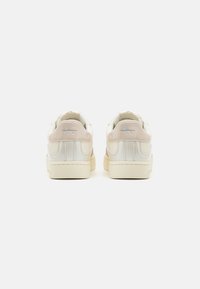 Calvin Klein Jeans CLASSIC CUPSOLE LOW LACE - Zapatillas - eggshell/creamy white/whisper pink