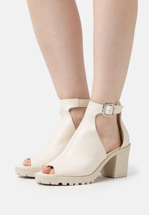 Anna Field, Sandales classiques / Spartiates - off-white