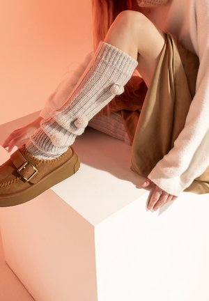 Colors of California, Sabots - light brown