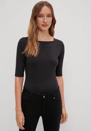 Basic T-shirt - black