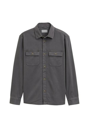Grijze longsleeve shirt met een knoopsluiting kraag, twee borstzakken en bruine knoopaccenten. Gemaakt van een gladde stof met een effen kleur.