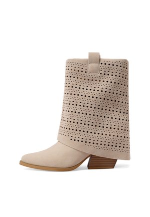 X34-64 - Stivaletti - beige