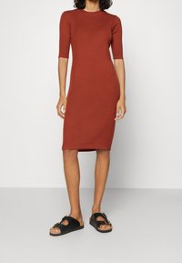 Esprit Fodralklänning - brown