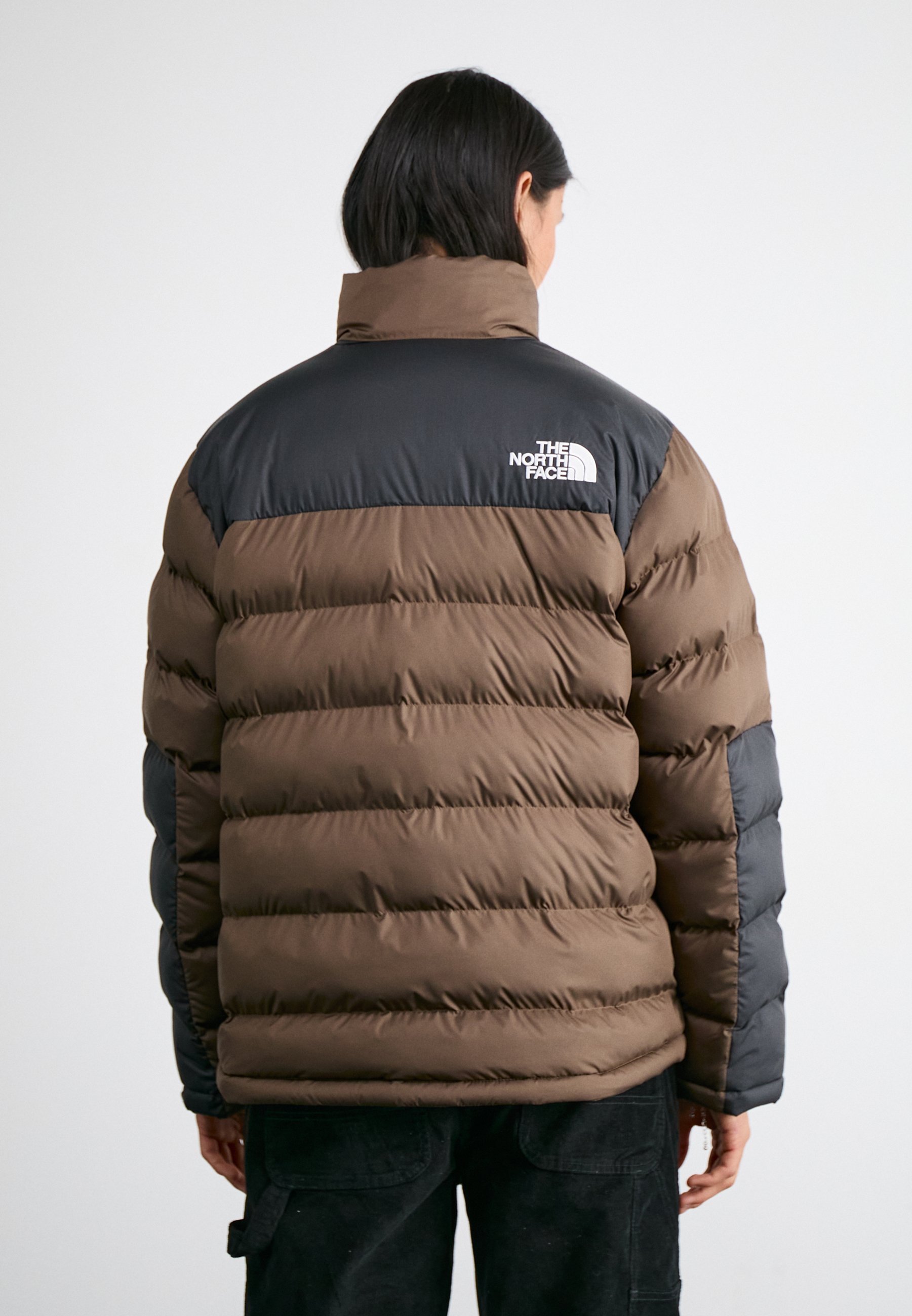The North Face M LIMBARA INSULATED JACKET - Winter jacket - smokey