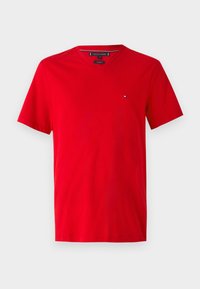 Unselected, medium red