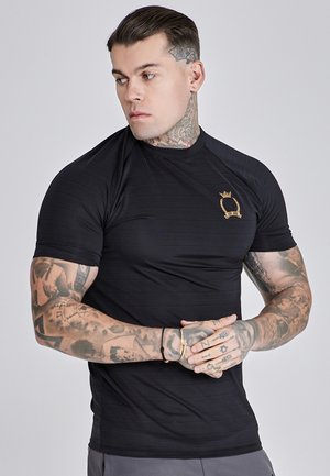 - T-shirt basic