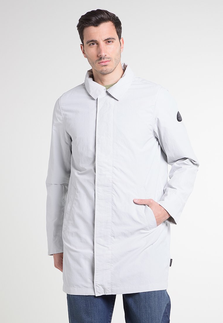 Jachetă impermeabilă