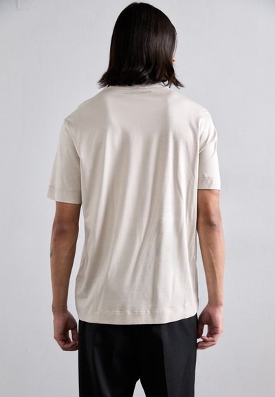 Emporio Armani Apdrukāts T-krekls - silver cloud
