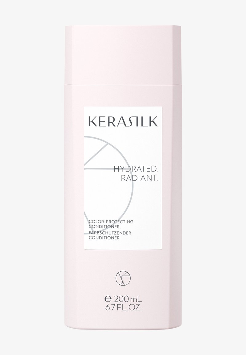 Flacon d’après-shampoing protecteur de couleur Kerastilk rose clair avec étiquette blanche, taille 200 mL, texte "Hydrated Radiant" sur le devant.