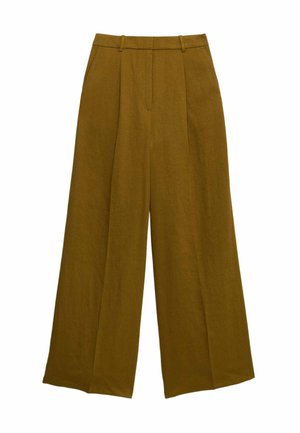 Pantalones de pierna ancha y cintura alta en verde oliva con trabillas para cinturón, pliegues delanteros y bolsillos laterales, exhibidos planos sobre un fondo blanco.