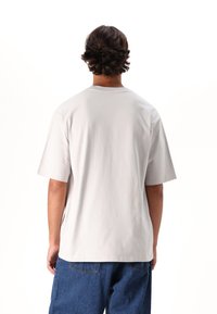 Oakley SOHO TEE - Jednoduché tričko - lunar rock