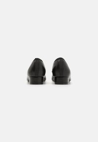 RAID LUNAR - Sabrinas - black