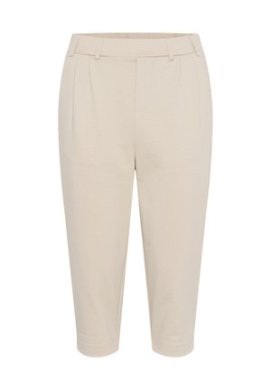 Beżowe, dopasowane, skrócone spodnie z plisami, płaskim przodem i kieszeniami bocznymi, wykonane z gładkiego, lekkiego materiału.