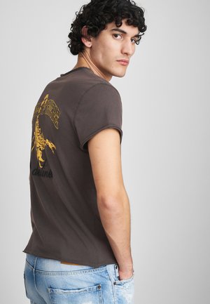 MONASTIR SCORPIO - T-Shirt print - carbone