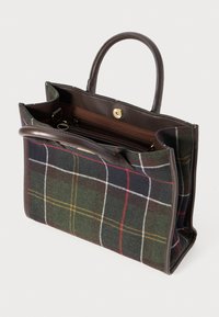 Bruine leren handtas met tartan stof, met dubbele handvaten, open bovenkant, binnenvak met rits, groen, grijs en rood ruitpatroon.