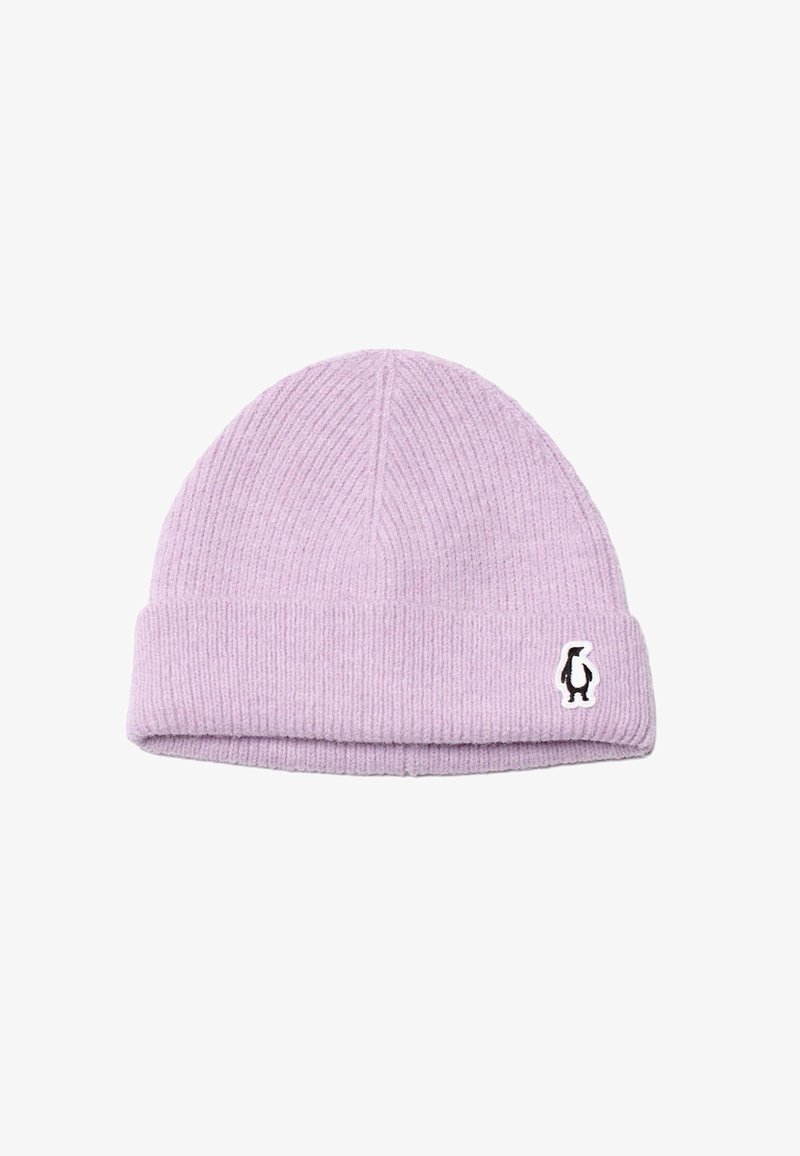 Beanie lilla lavorato a maglia con texture a coste, risvolto piegato e un piccolo logo di pinguino bianco e nero sulla parte frontale.
