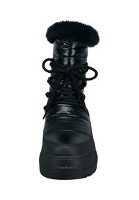 Schwarzer wasserdichter Stiefel mit einem puffigen, gesteppten Design, einem Kragen aus Kunstfell und runden Schnürsenkeln, sowie einer strukturierten Gummisohle.