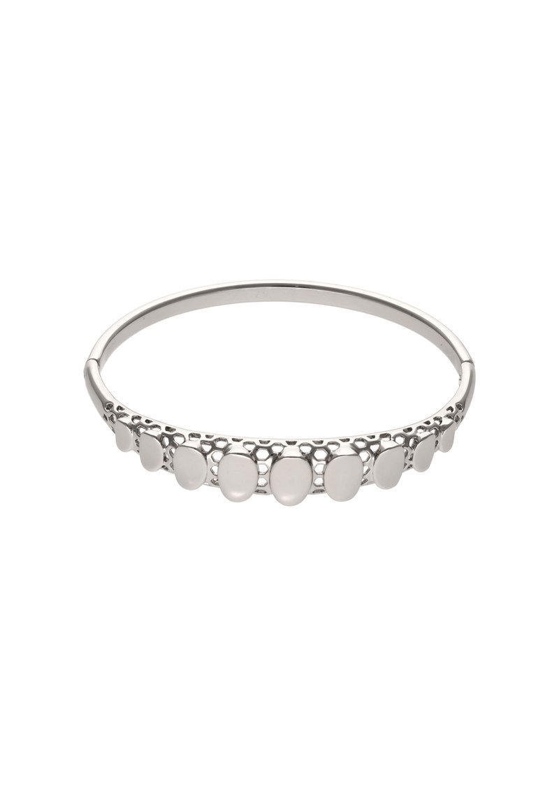 Stříbrný náramek s kulatými, hladkými bílými akcenty v propojeném designu. Obvod je jemný, s otevřenou strukturou, která vystavuje korálky.