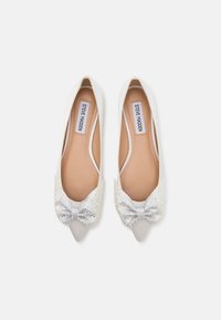 Steve Madden MAGI - Balerina cipők - ivory