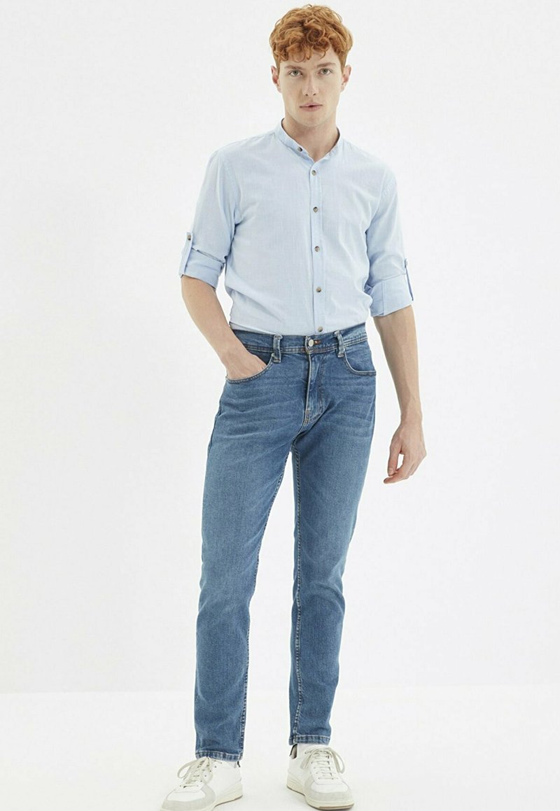 Herren Freizeithemden | Trendyol Hemd blue/blau - AY04137 Herren Freizeithemden | Trendyol Hemd blue/blau - AY04137